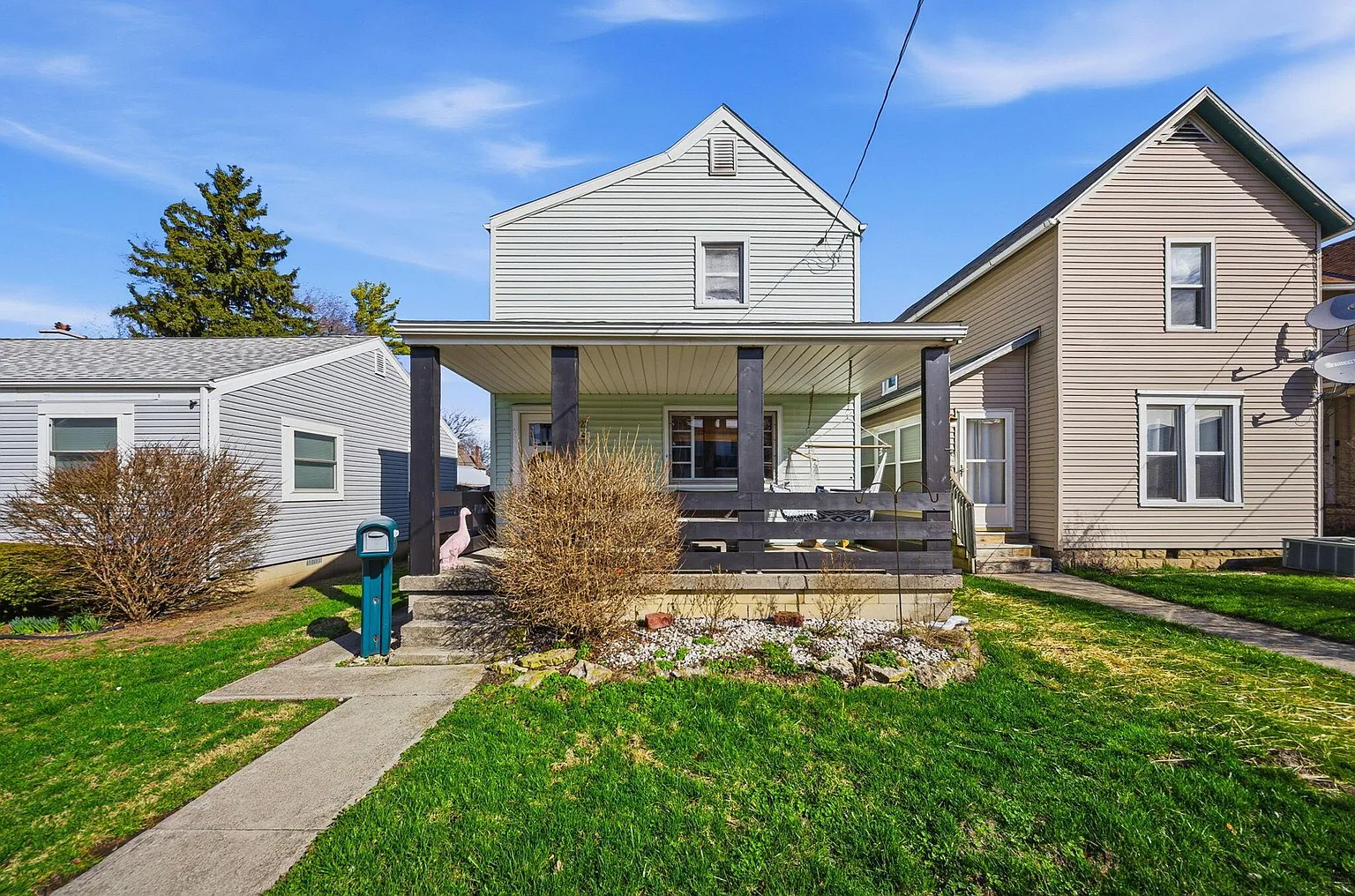 322 Belmont St photo 1