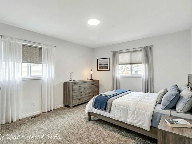 504 Brunswick Dr — Photo 9