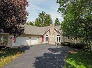 9343 Hillside Trl S, Cottage Grove, MN 55016