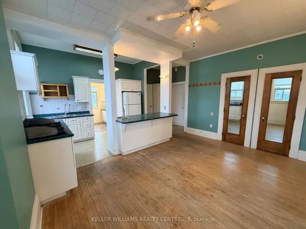 1 Simcoe St Unit C, Penetanguishene, ON L9M 1V2