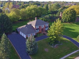 1988 Abbotsford Dr, Inverness, IL 60010