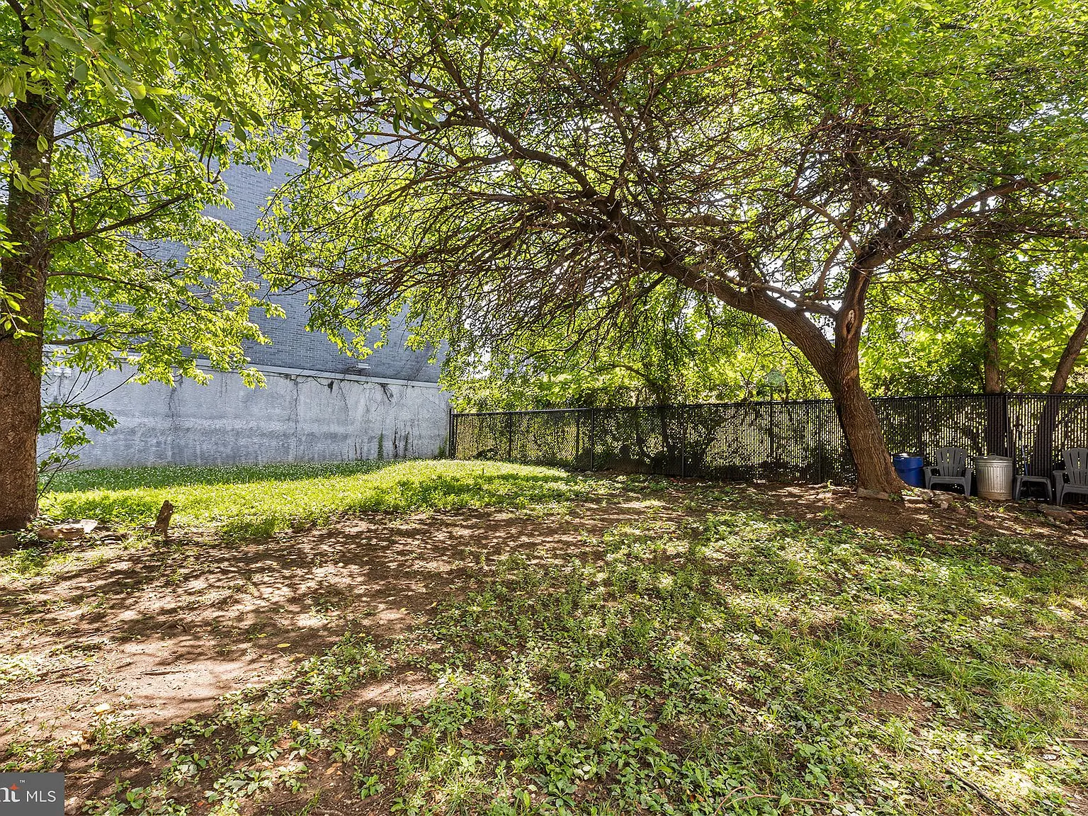 1 bed, 1.5 bath, 732 sqft, $1,849 — Photo 2