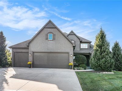16488 S Summertree Ln, Olathe, KS, 66062