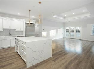 585 Main St UNIT 2A, Armonk, NY 10504