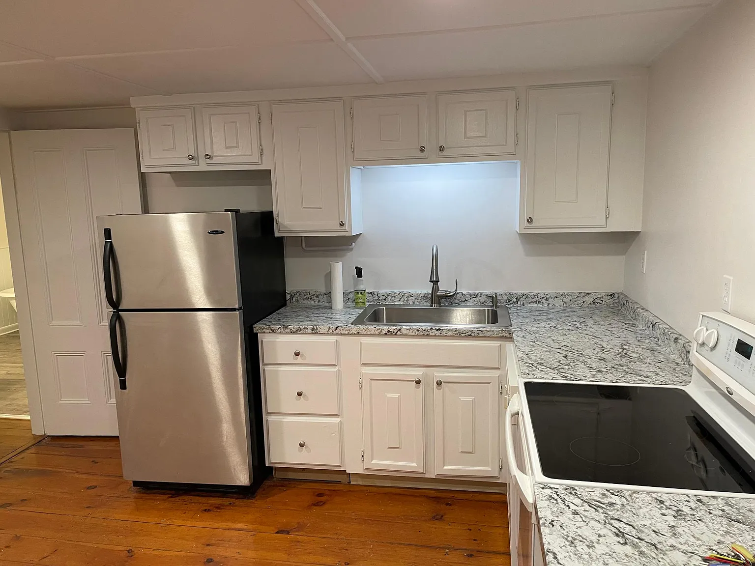 183 Washington St — Photo 2