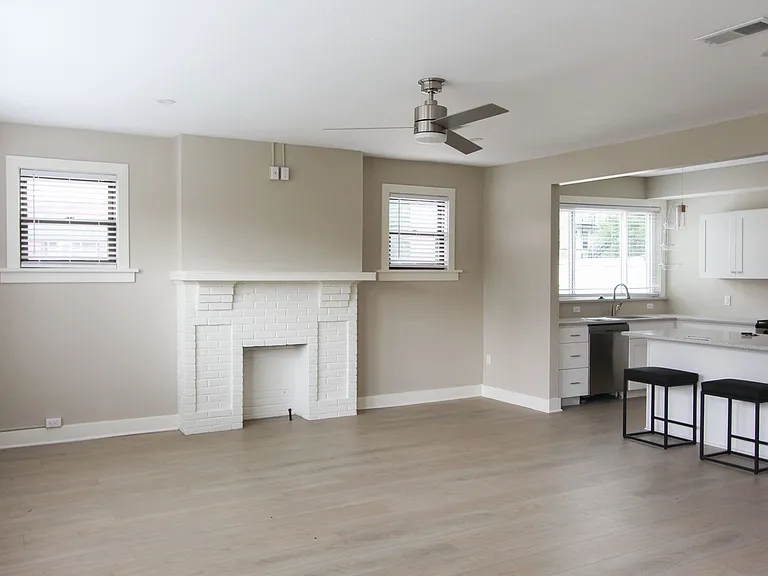 1119 S Braddock Ave — Photo 5