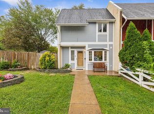 101 Meadows Ln NE, Leesburg, VA 20176