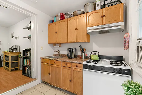 Rented by Compass | media 9