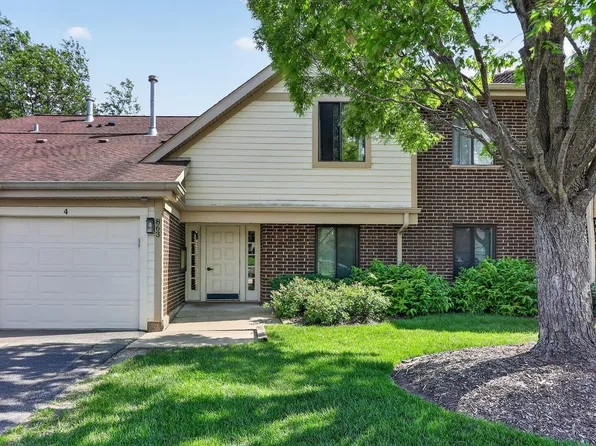 863 E Coach Rd Unit 1, Palatine, IL 60074