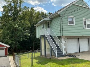 23 Woodrow Ave, Woodland Park, NJ 07424