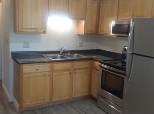 101 White St APT 2, South Burlington, VT 05403