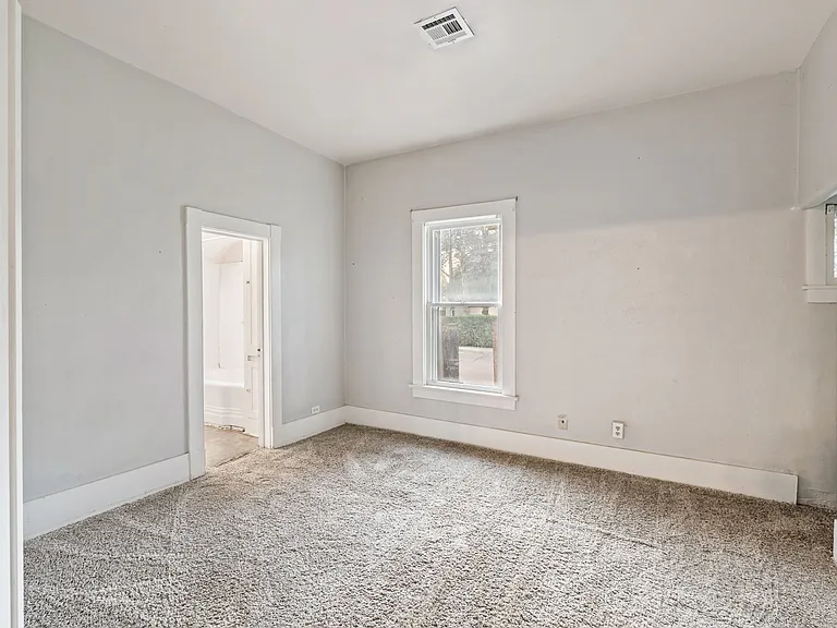1532 N Chestnut St #A — Photo 14