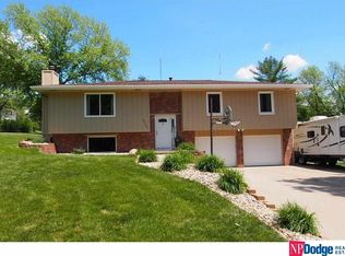 5615 N 80th St, Omaha, NE 68134