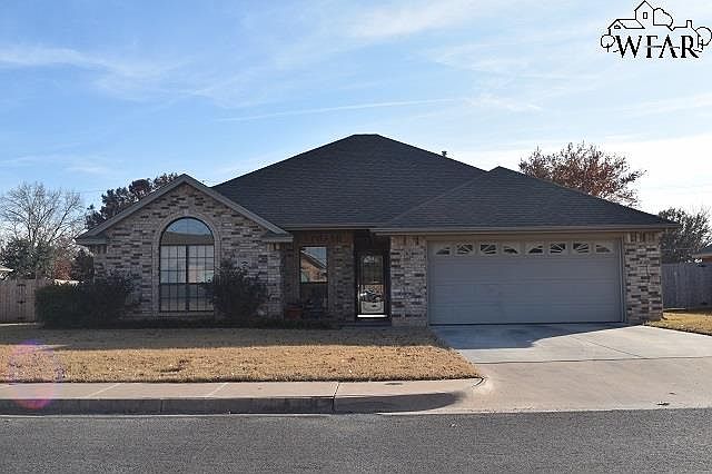 1st image of 9 Park Place Cir