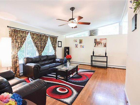 2nd image of 24 General Macarthur Dr
