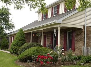 482 Hallmark Dr, Manheim, PA 17545