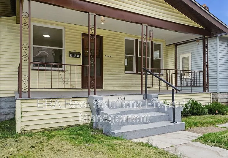 394 S Guilford Ave — Photo 2