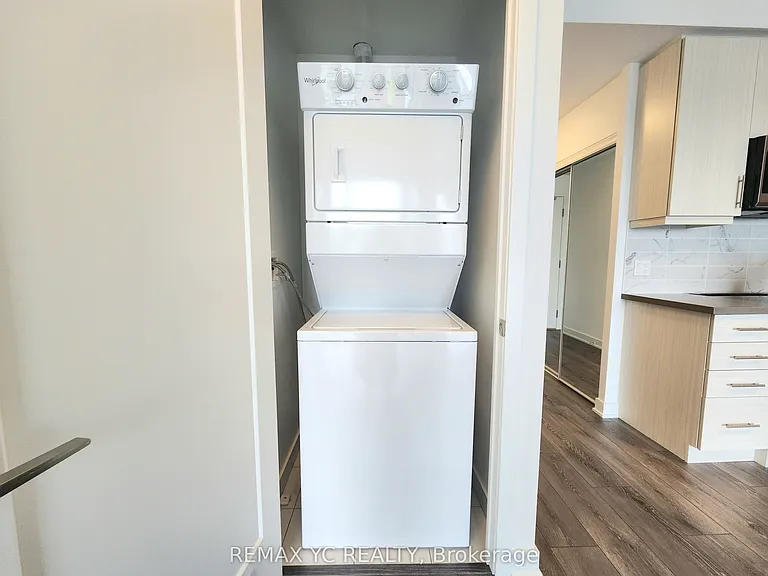 95 Oneida Cres #1407 — Photo 14