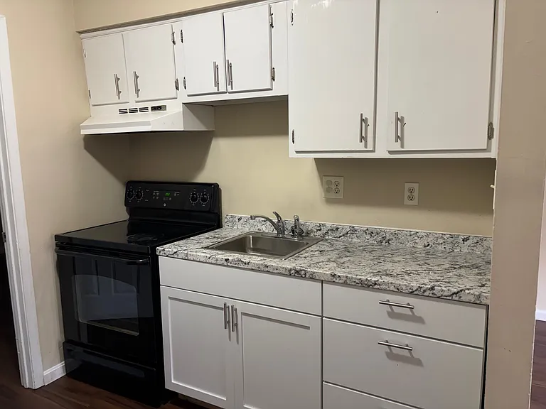 134 Main St — Photo 15