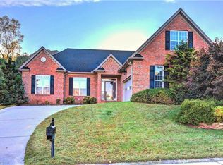 1011 Muirfield Ave, Clemmons, NC 27012