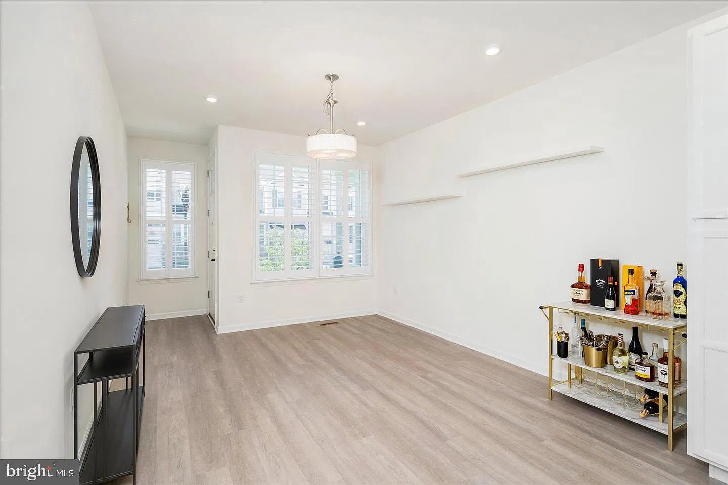 3 bed, 2.5 bath, 2152 sqft, $4,500 — Photo 3