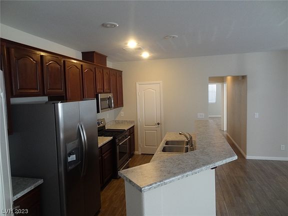 5th image of 6255 W Arby Ave Unit 352