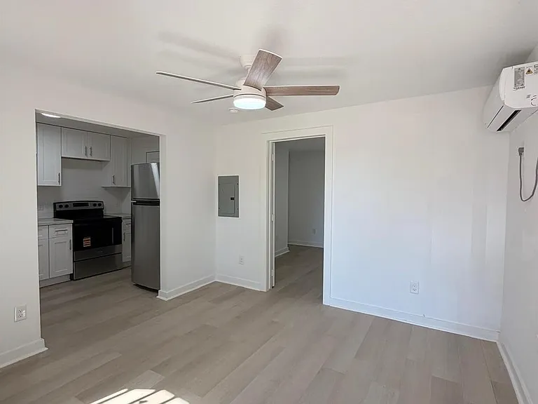 201 Lowery Dr #3 — Photo 1