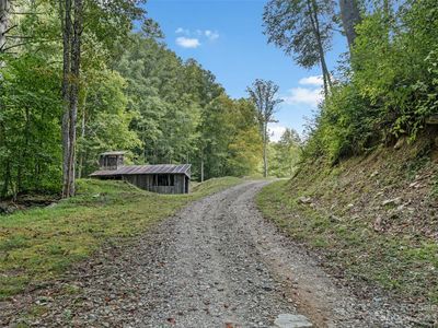 520 White Oak Flats Rd, Green Mountain, NC, 28740