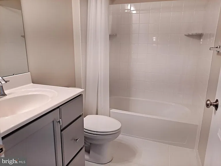 229 Cadence Ct — Photo 8