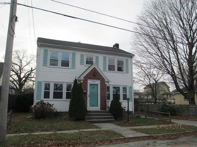 1st image of 61 Hollywood Ave