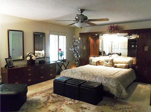 5th image of 53 Dogwood Dr