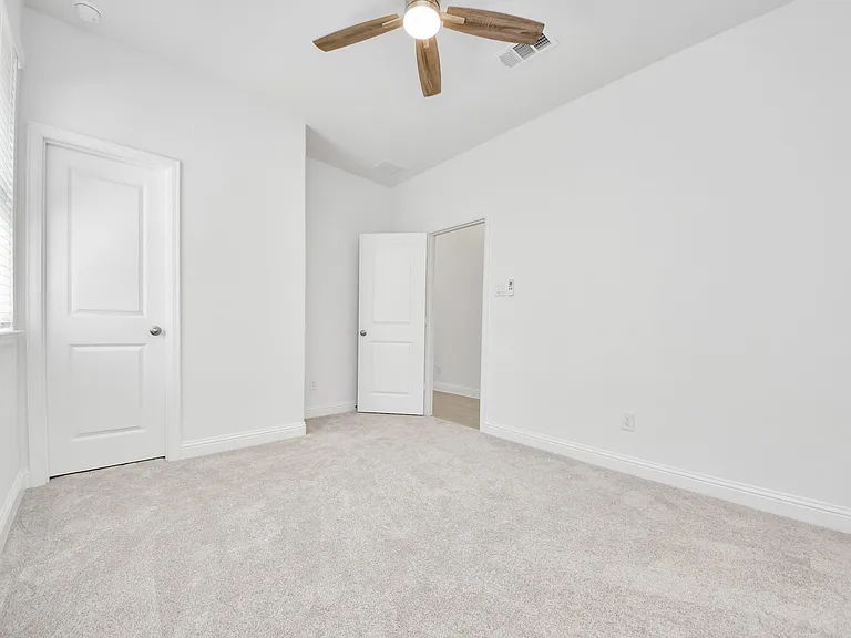 4030 Colony Ln — Photo 10