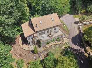 704 Henry Rd, Franklin, NC 28734