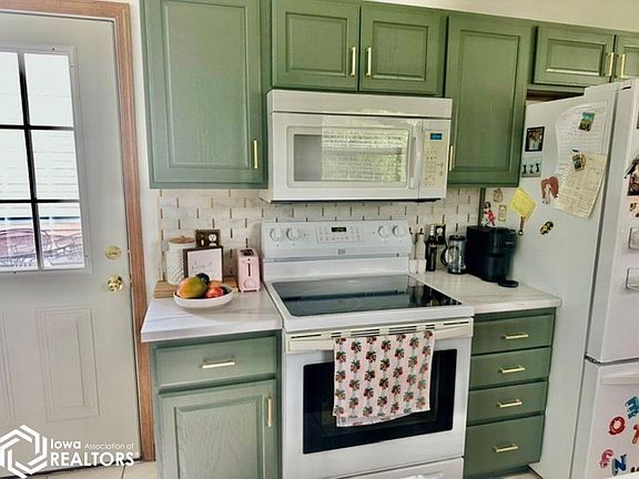3rd image of 1508 Orchard Mdw #D