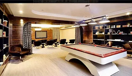 Sold by Coldwell Banker Warburg