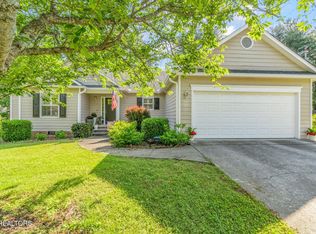 1264 Halifax Rd, Knoxville, TN 37922