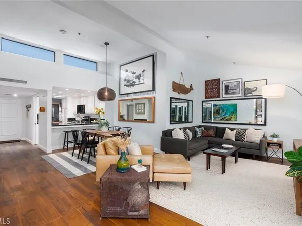 260 Cagney Ln APT 317, Newport Beach, CA 92663