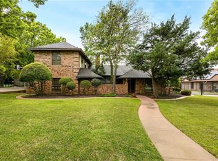 2625 Brookridge Dr, Hurst, TX 76054