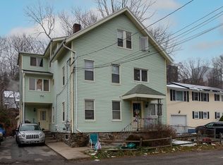 7 Brookdale St, Worcester, MA 01604