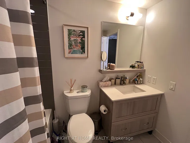 411 Mackay St #601 — Photo 8