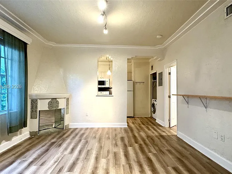1335 Pennsylvania Ave #3 — Photo 1