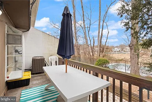 111 Shetland Cir #6 — Photo 8