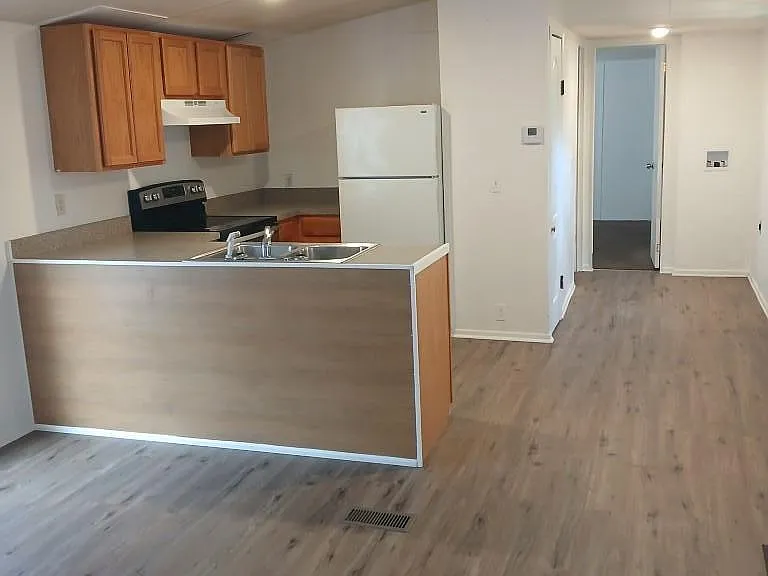 104 Ash St — Photo 8