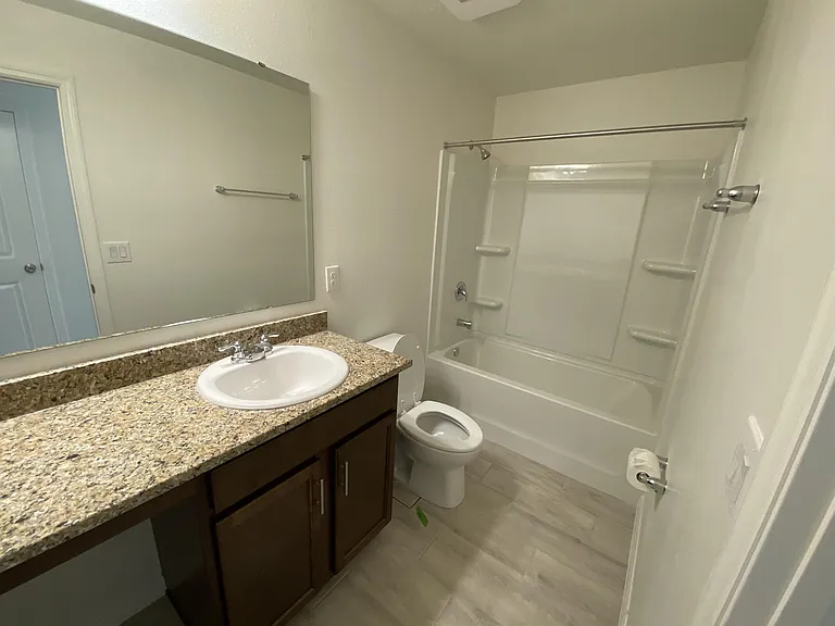 1132 Papaya Cir — Photo 8
