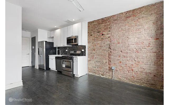 Rented by Douglas Elliman | media 26