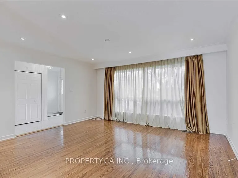 45 Lissom Cres #MAIN — Photo 3
