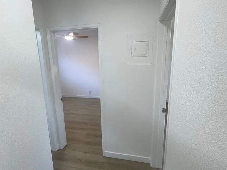 10541 Sycamore Ave — Photo 15