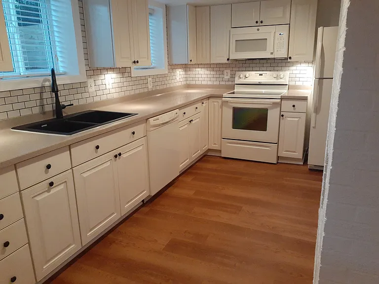 200B Adair St #B — Photo 3
