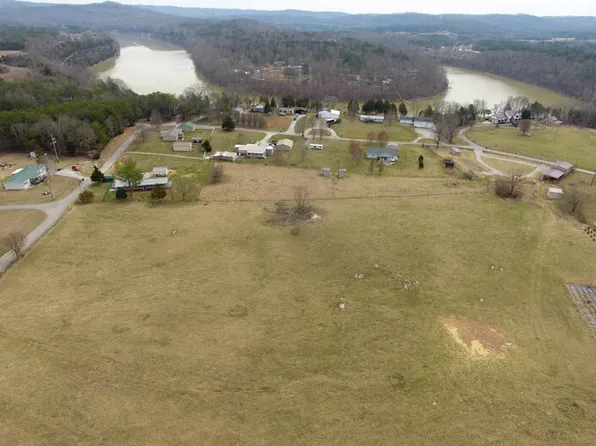 S Riverwood Rd, Bronston, KY 42518