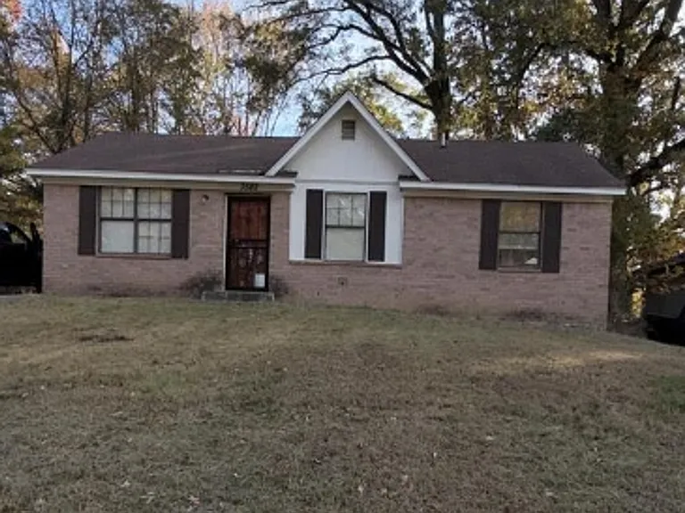 3582 Kensett Dr — Photo 1